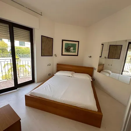 Dom wakacyjny Detached That Sleeps 8