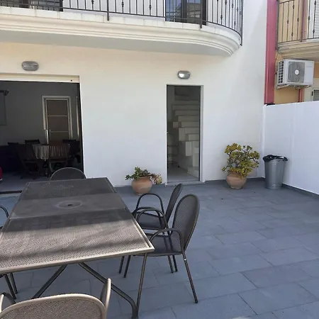 Detached That Sleeps 8 Dom wakacyjny Soverato Marina